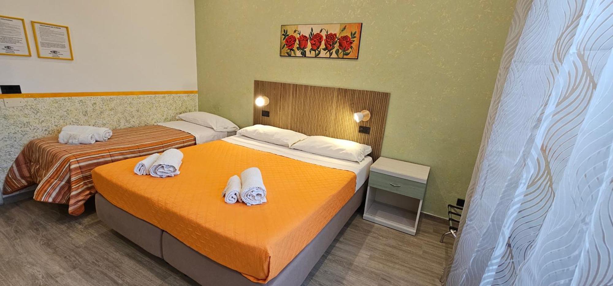 Hostel Josef Palermo Exteriör bild