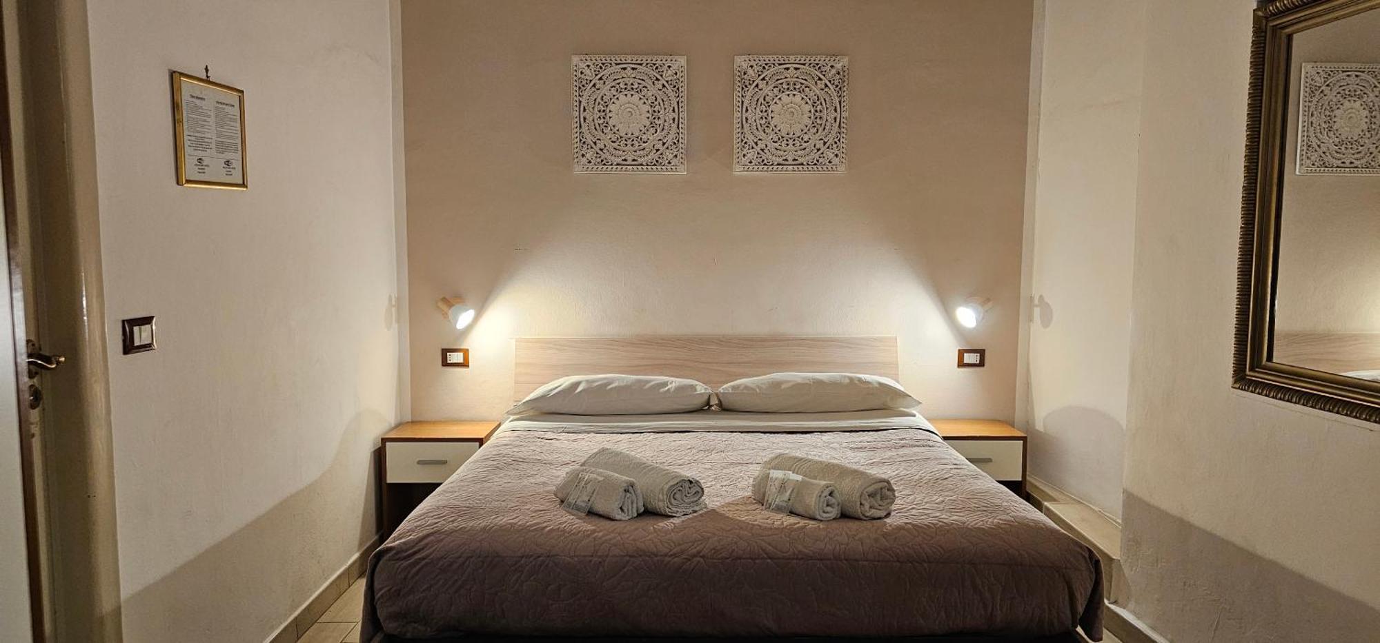 Hostel Josef Palermo Exteriör bild