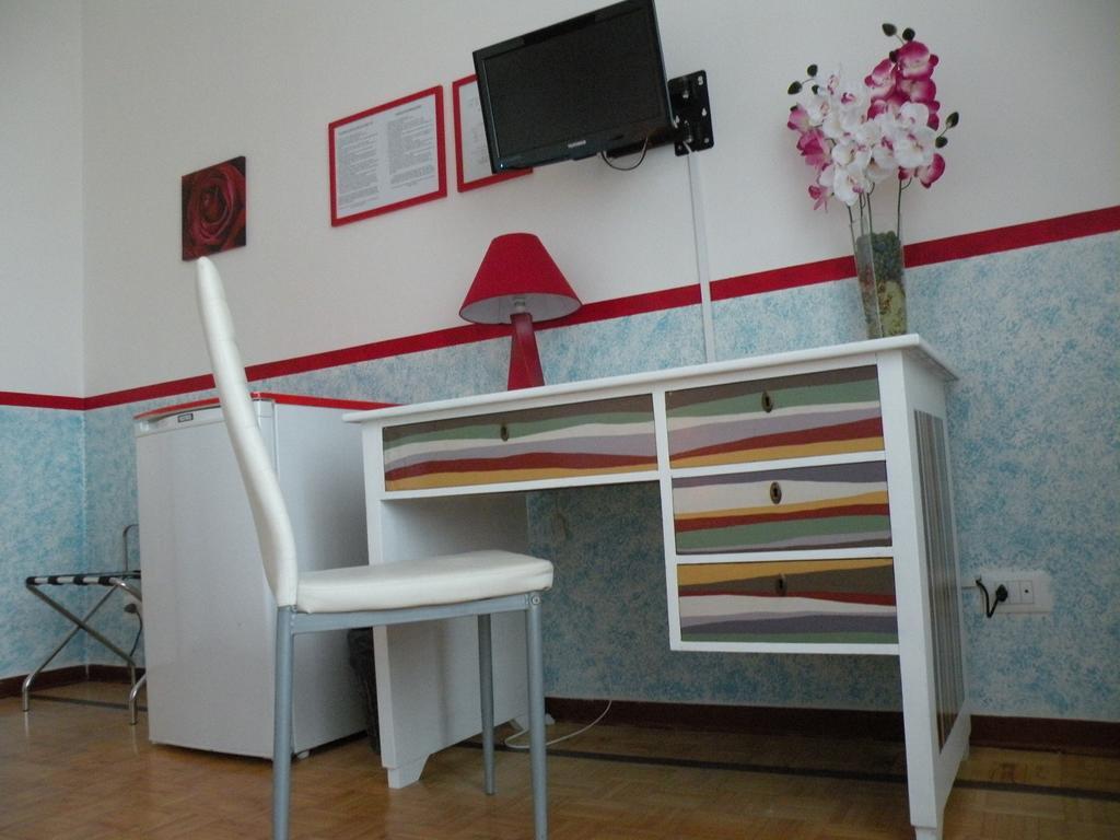 Hostel Josef Palermo Exteriör bild